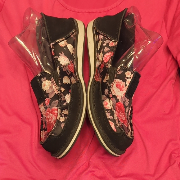 🌺🪻🌹🌼Women's Ariat leather Cruisers Floral Slip-On Shoes Size 7.5 B🌺🪻🌹🌼 - Picture 3 of 8